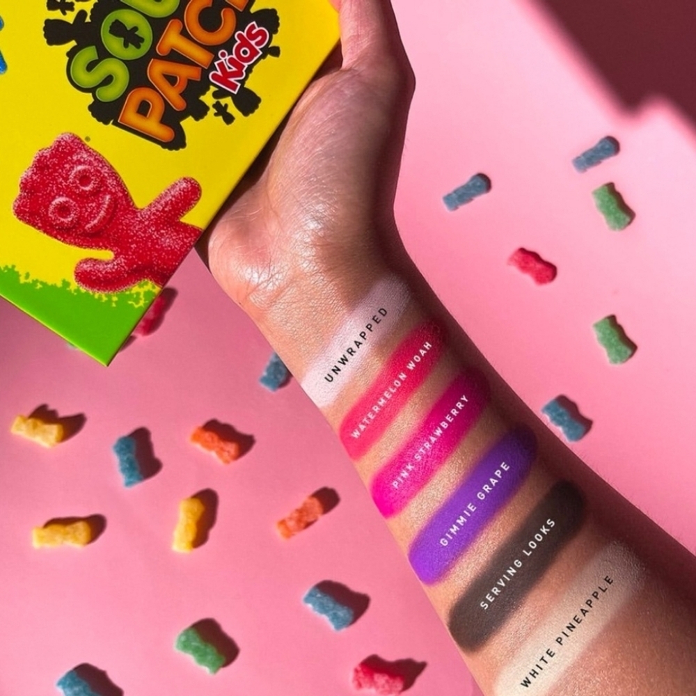 MORPHE x SOUR PATCH KIDS 
Sour Then Sweet Artistry Eyeshadow Palette - Picture 7 of 10